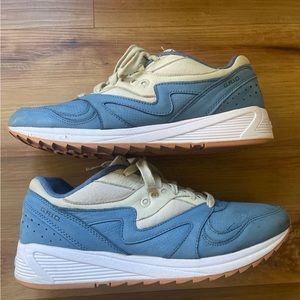 Saucony Grid 8000 size 12.